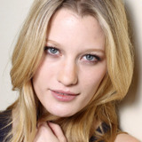 Ashley Hinshaw — Jill