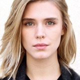 Gaia Weiss — Abbie