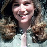 Трейси Сэвадж — Newscaster