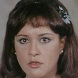 Maaly Zayed — Qamar