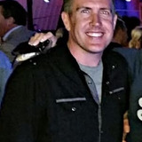 Derek Polen — Bureau of Homeland Management Agent (uncredited)