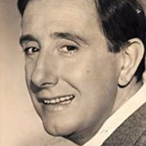 Manolo Gómez Bur — Antonio