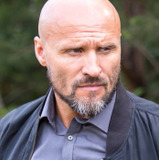 Martin 'Mako' Hindy — Haines' Limo Driver