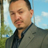 Kurly Tlapoyawa — El Huron Bodyguard