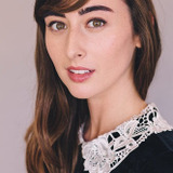 Джиллиан Морджезе — Woman in Restaurant (uncredited)