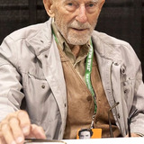 Эрик Бауэрсфелд — Gardener (Voice)