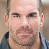 Брэндон Молале — Limo Driver