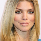 AnnaLynne McCord — Tamara (uncredited)
