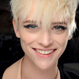 Milou Van Groesen — Mila
