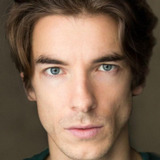 Оливер Хоар — Julian