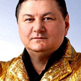 Giya Gagua — head waiter