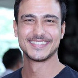 Hamish Daud — Himself