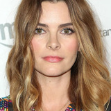 Kelly Oxford — Annoyed Woman on Plane