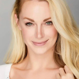 Ханна Дуглас — Dancer