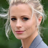 Laura Bailey — Tennis Mum