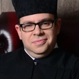 Eliot Alderman — Choir Member