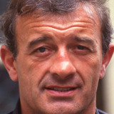 Yves Afonso — Homme a la brasserie