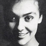 Adriana Herrán — Ángela