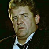 Билли Кирнс — Officer Callagher (uncredited)