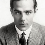 Antonio Moreno — Senor Ortiza (uncredited)