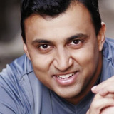 Робби Сегулам — Sky Deck Security Guard