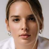 Romina Tonković — Receptionist