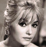 Margit Kocsis — Brigitte