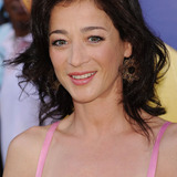 Moira Kelly — Nala (voice)