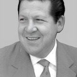 Fernando Sancho — Turkish Sergeant (uncredited)