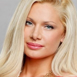 Janelle Pierzina — Woman at Party