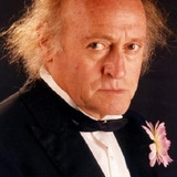 Víctor Israel — Hospital Inmate (uncredited)