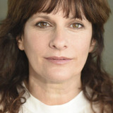 Sian Reeves — Narration (voice)