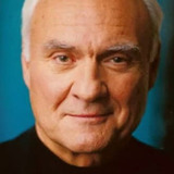 Kenneth Welsh — Tom Malone