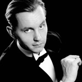 Max Raabe — Singer