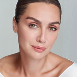 Birce Akalay — The wife of Cpt. Mete