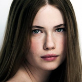 Сара Сулье — Berit Hansen (School Teacher)