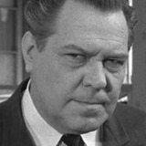 Kelly Thordsen — Burly Mob Member (uncredited)