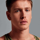 Гаррис Дикинсон — Ben