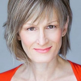 Corinne Melançon — Lady Beaconsfield/Guinevere