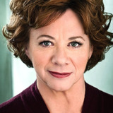 Rondi Reed — Detective Chelsey