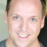 Kevin Machate — Federal Agent (uncredited)