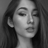 Devina Aureel — Yana