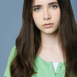 Amber Rothberg — Young Meg (uncredited)