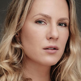 Andrea Stefancikova — Shanly