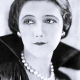Jetta Goudal — La Pilar