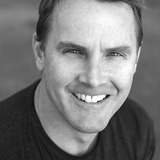 Brett Praed — Stagehand (uncredited)