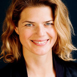 Annekathrin Bach — Krankenschwester Zora