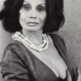 Maria Mascarielli — Theather Group Woman (uncredited)