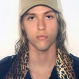Wyatt Shears — Additional Chicken (voice) (uncredited)
