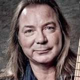 Dave Murray — Guitar